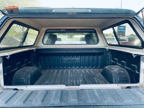 Used 2019 GMC Sierra 1500 SLT w/ Driver Alert Package I AWD/4WD image 20