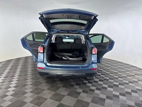 Used 2024 Chevrolet Equinox LT AWD/4WD image 14