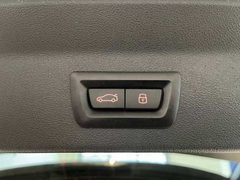 Used 2024 BMW X3 M40i w/ Premium Package image 26