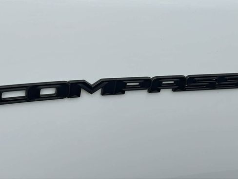 New 2026 Jeep Compass Latitude image 28