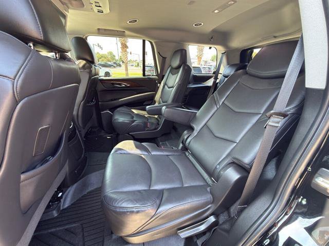 Used 2020 Cadillac Escalade Premium Luxury w/ LPO, Radiant Package RWD image 12