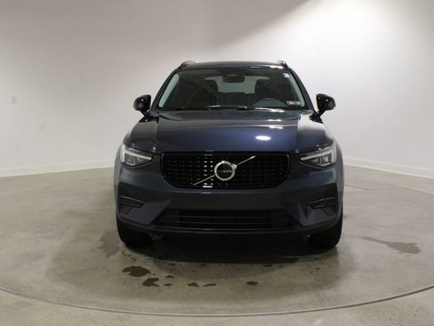 Used 2026 Volvo XC40 B5 Core w/ Climate Package image 8