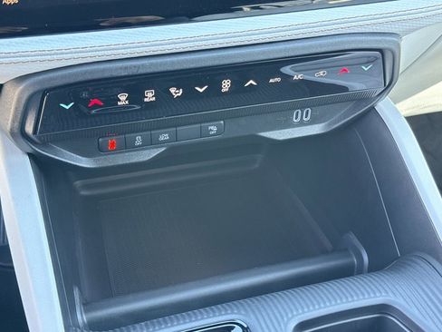 New 2026 Jeep Cherokee Limited AWD/4WD image 31