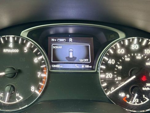 Used 2017 Nissan Pathfinder SL w/ SL Premium Package AWD/4WD image 17