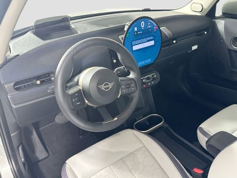 Certified 2025 MINI Cooper 2-Door Hardtop image 11