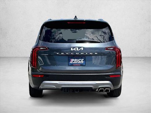 Used 2022 Kia Telluride SX w/ Towing Package FWD image 4