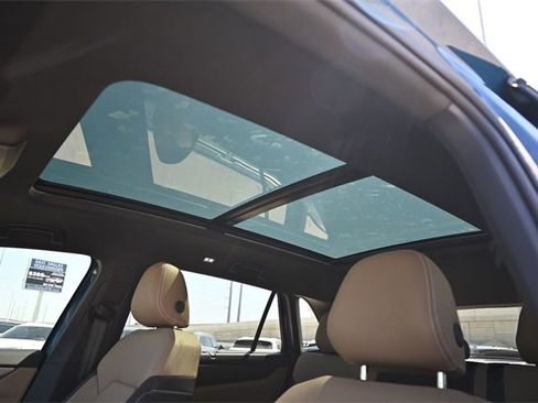 New 2025 Volkswagen Atlas Cross Sport SE image 18