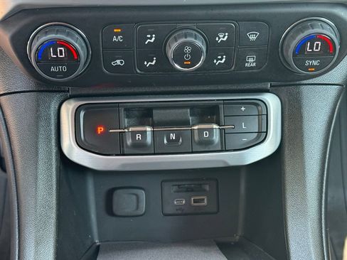 Used 2023 GMC Acadia SLT w/ Elevation Edition AWD/4WD image 21