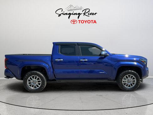 Used 2024 Toyota Tacoma Limited w/ Limited Package (LT) AWD/4WD image 8