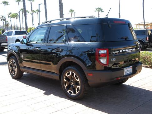 Certified 2023 Ford Bronco Sport Outer Banks AWD/4WD image 2