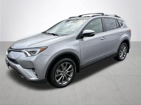 Used 2018 Toyota RAV4 Limited w/ Advanced Technology Package AWD/4WD image 2