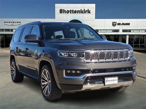 Used 2022 Jeep Grand Wagoneer Series III image 1