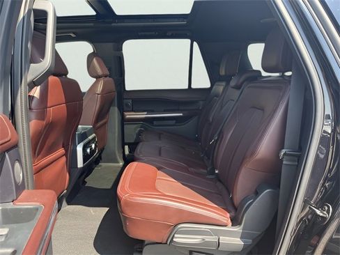 Used 2023 Ford Expedition Max Limited image 33