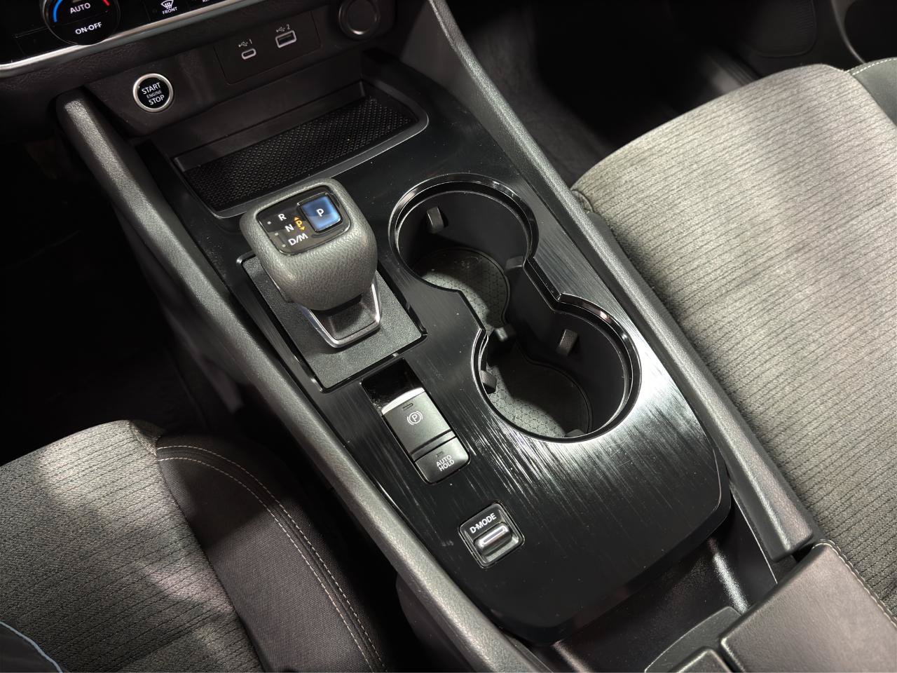 Used 2022 Nissan Rogue SV FWD image 21