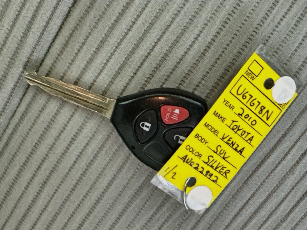 Used 2010 Toyota Venza FWD image 33