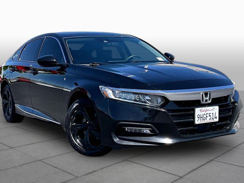 Used 2018 Honda Accord EX image 2