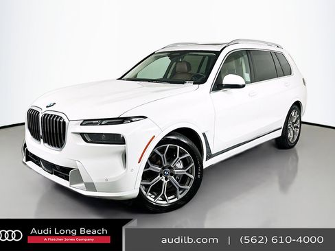 Used 2023 BMW X7 xDrive40i image 1