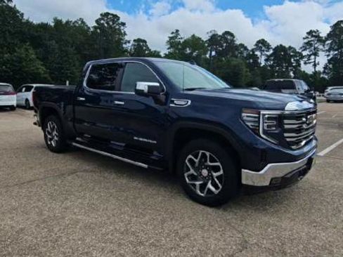 Certified 2023 GMC Sierra 1500 SLT RWD image 2