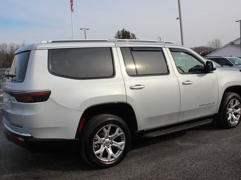 Used 2022 Jeep Wagoneer Series II image 30