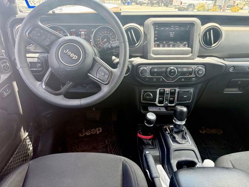 Used 2023 Jeep Wrangler Unlimited Sport AWD/4WD image 10