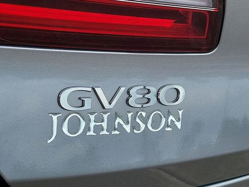 Used 2025 Genesis GV80 3.5T Prestige image 18