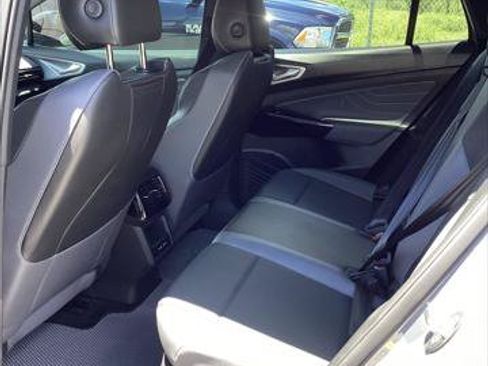Used 2024 Volkswagen ID.4 S RWD image 12