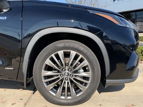 Used 2020 Toyota Highlander Limited Platinum image 13