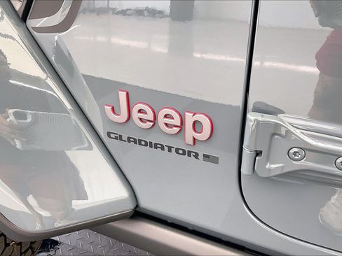 New 2026 Jeep Gladiator Rubicon AWD/4WD image 21