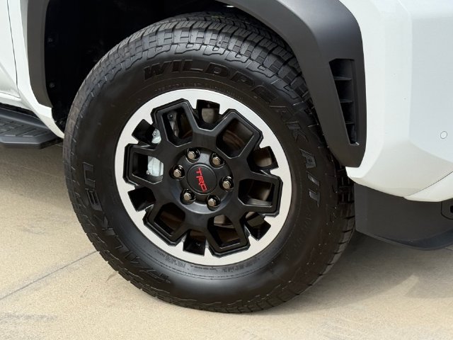 Used 2026 Toyota 4Runner TRD Off-Road AWD/4WD image 2