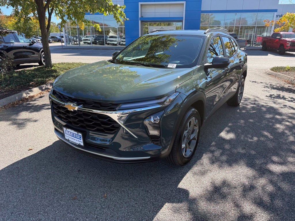 Used 2026 Chevrolet Trax LT w/ LT Convenience Package FWD image 9