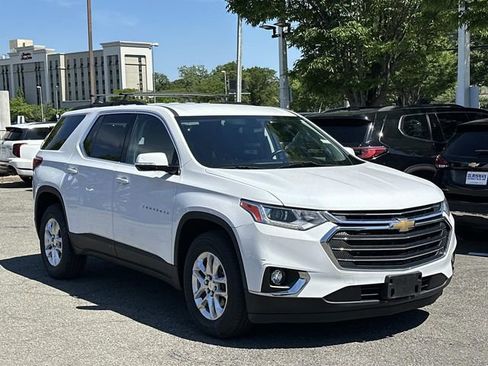 Used 2019 Chevrolet Traverse LT FWD image 1