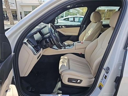 Used 2022 BMW X5 xDrive45e image 2