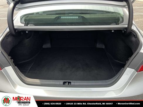 Used 2024 Toyota Camry SE FWD image 11