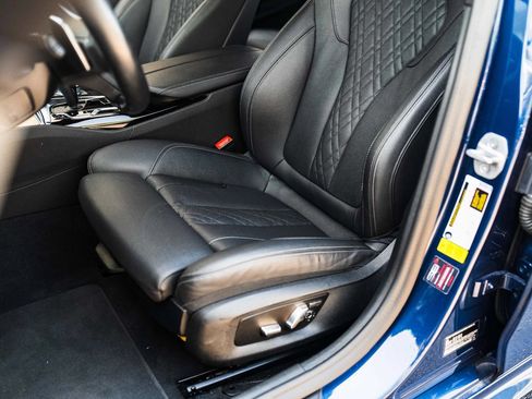 Used 2021 BMW 530i w/ M Sport Package RWD image 14