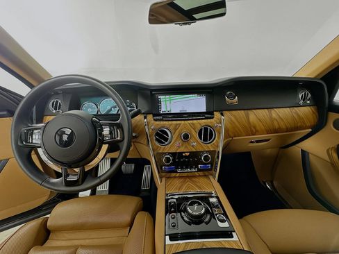 Used 2019 Rolls-Royce Cullinan AWD/4WD image 4