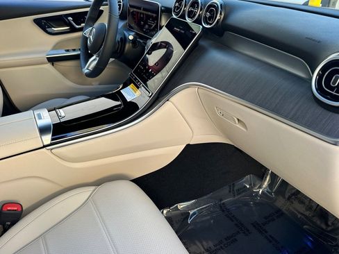 New 2026 Mercedes-Benz GLC 300 image 10