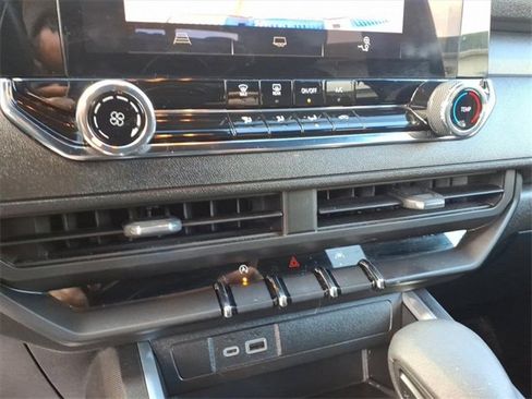 Certified 2023 Chevrolet Colorado Trail Boss image 19