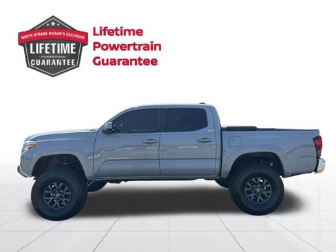 Used 2020 Toyota Tacoma SR5 AWD/4WD image 4