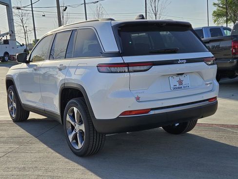 New 2026 Jeep Grand Cherokee Limited image 3