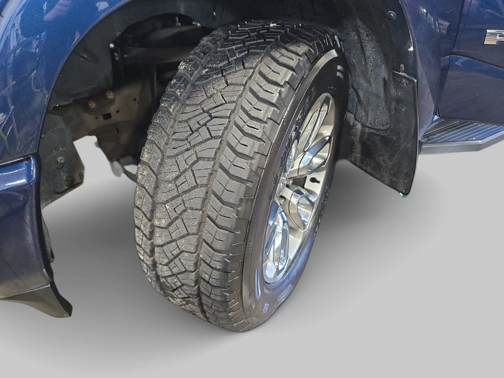 Used 2020 RAM 1500 Laramie w/ Sport Appearance Package AWD/4WD image 33