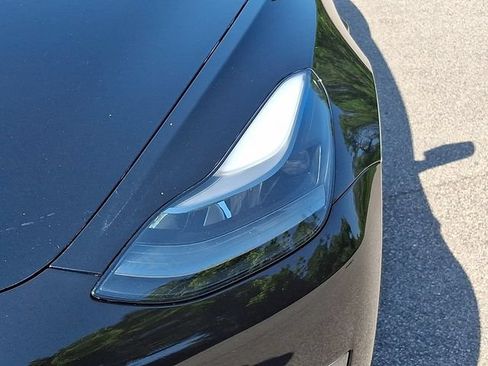Used 2023 Tesla Model 3 Standard Range RWD image 11