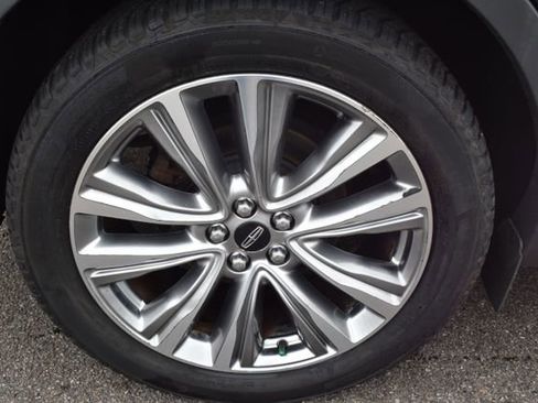 Used 2018 Lincoln MKX Reserve w/ Driver Assistance Package AWD/4WD image 53