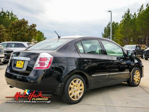 Used 2010 Nissan Sentra 2.0 S w/ Convenience Pkg image 7