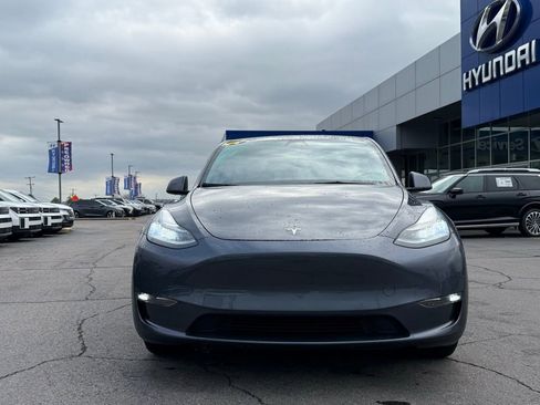 Used 2021 Tesla Model Y Long Range image 2