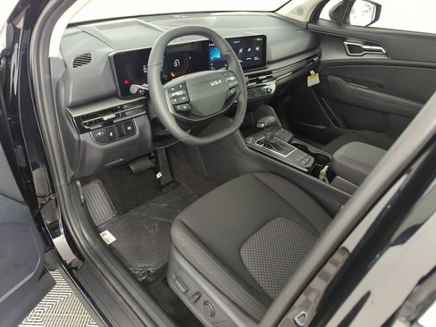New 2026 Kia Sportage LX image 11