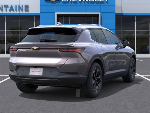 New 2026 Chevrolet Equinox EV LT image 4