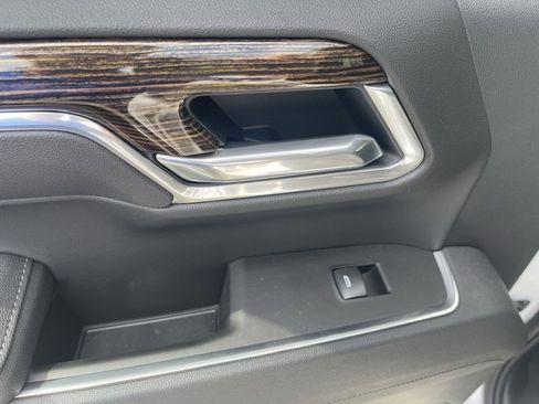 Used 2025 GMC Sierra 1500 SLE w/ Preferred Package image 20