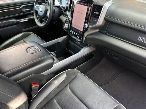 Used 2025 RAM 1500 Laramie image 15