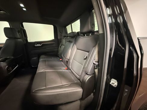 Used 2025 GMC Sierra 1500 Denali AWD/4WD image 8