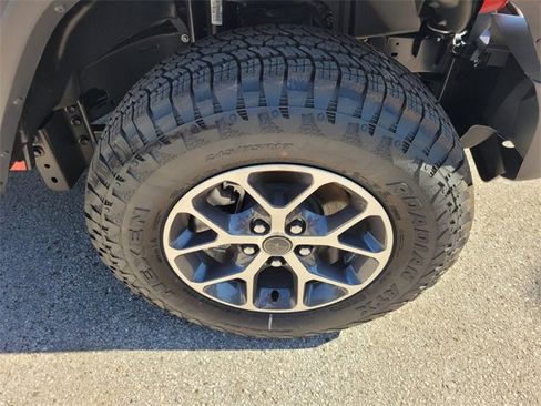 New 2026 Jeep Wrangler Unlimited Sport image 17